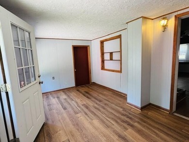 Looking for the perfect Up North getaway? This 2-bedroom, 2-bath - photo 22