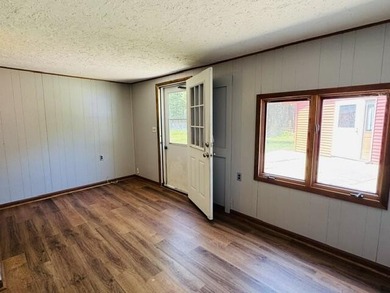 Looking for the perfect Up North getaway? This 2-bedroom, 2-bath - photo 23