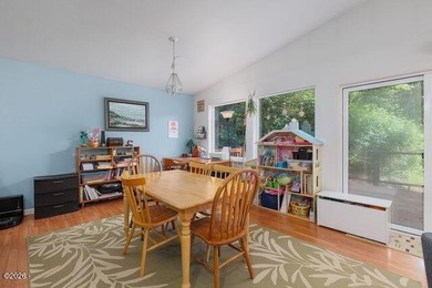 Tucked into the peaceful coastal foothills of Tidewater, this - photo 11