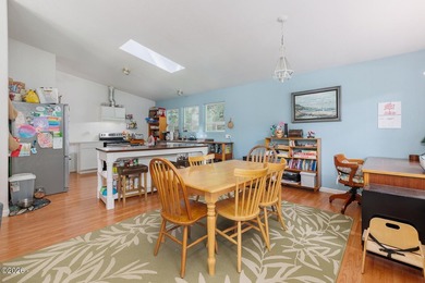 Tucked into the peaceful coastal foothills of Tidewater, this - photo 12