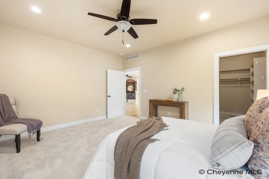 Immaculate and thoughtfully designed, this beautiful home offers - photo 22