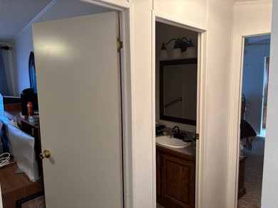 Welcome home to this beautifully maintained 2 bedrooms 2 - photo 22