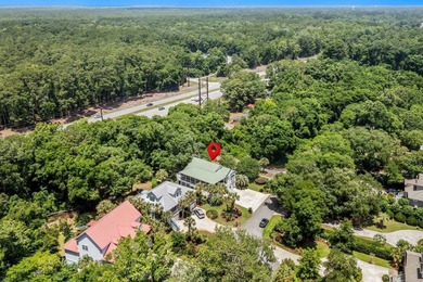 Welcome to your own private coastal retreat! This gorgeous 4 Bed - photo 5