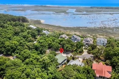 Welcome to your own private coastal retreat! This gorgeous 4 Bed - photo 6