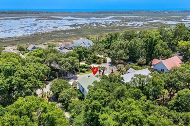 Welcome to your own private coastal retreat! This gorgeous 4 Bed - photo 7