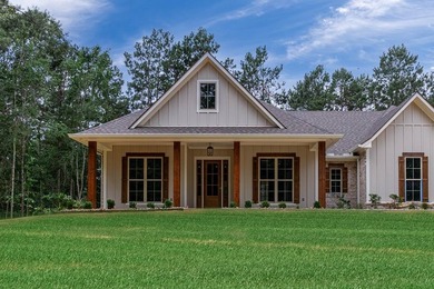 Lake Nacogdoches Home For Sale in Nacogdoches Texas