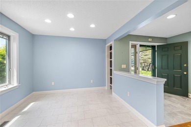 Welcome home to Shadow Farm, one of the area's most desirable - photo 6