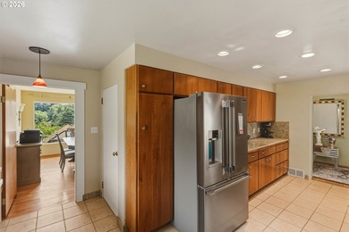 Meticulously maintained Mingus Park home situated on a large - photo 12