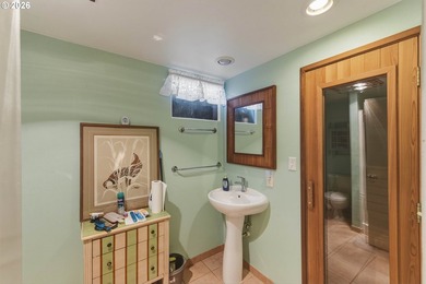 Meticulously maintained Mingus Park home situated on a large - photo 25