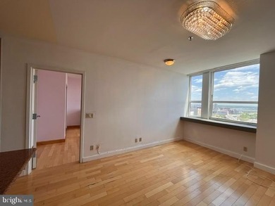 Price reduced to sell! Move in condition! Welcome to Grandview - photo 5