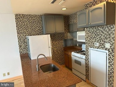 Price reduced to sell! Move in condition! Welcome to Grandview - photo 9