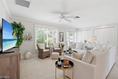 Instantly feel at home in this timelessly designed - photo 2
