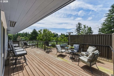 Meticulously maintained Mingus Park home situated on a large - photo 32