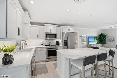 Instantly feel at home in this timelessly designed - photo 9
