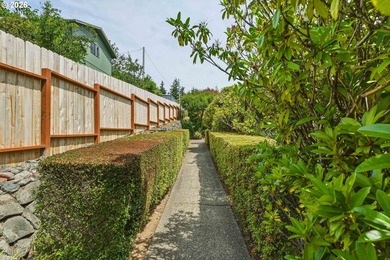 Meticulously maintained Mingus Park home situated on a large - photo 42