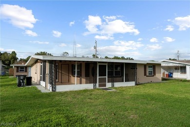 Welcome to this well-maintained home in North Fort Myers - photo 3