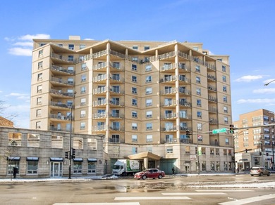 Lake Michigan - Cook County Home Active Under Contract in Chicago Illinois