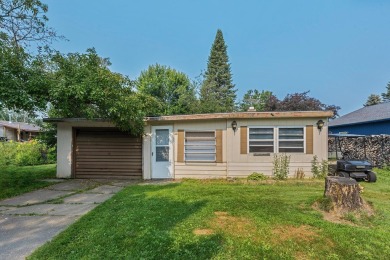 Little Moccasin Lake  Condo Sale Pending in Three Lakes Wisconsin