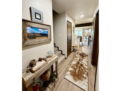 Discover your perfect mountain retreat! This beautifully updated - photo 5