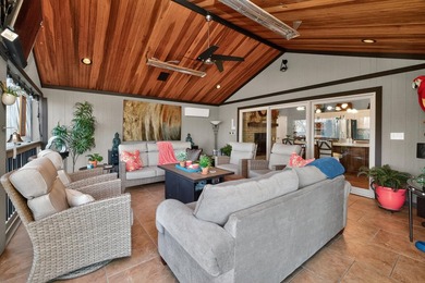 Wake Up to lake views every day - this charming updated 3 - photo 7