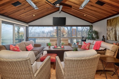Wake Up to lake views every day - this charming updated 3 - photo 8