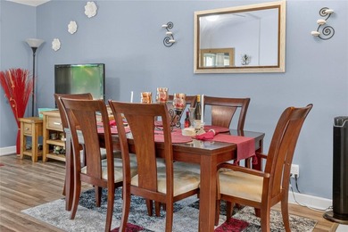 Welcome home to this fantastic 2-bedroom, 2- bathroom villa in - photo 8