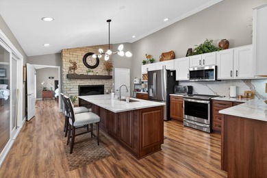 Wake Up to lake views every day - this charming updated 3 - photo 9
