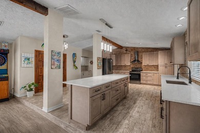 Poolside Living Meets Prime Location! This beautifully - photo 6