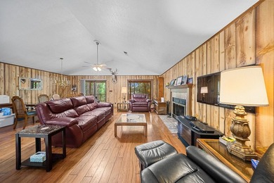Additional listing photo 1