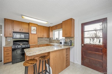 Beautiful Cottage In The Desirable *Walks*, Close to Beach - photo 12