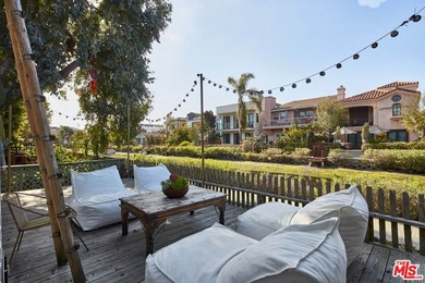 Incredible Venice Canal Jewel Box - Tucked along the iconic - photo 20