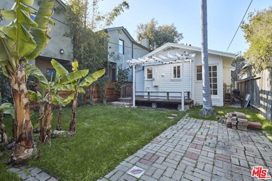 Incredible Venice Canal Jewel Box - Tucked along the iconic - photo 21