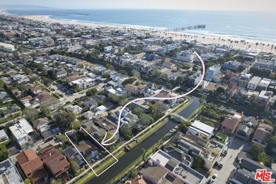 Incredible Venice Canal Jewel Box - Tucked along the iconic - photo 22