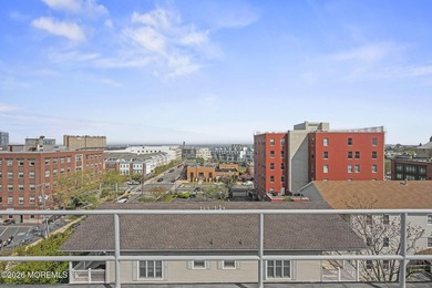 Nestled in the heart of downtown, this modern boutique building - photo 23