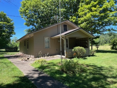 (private lake, pond, creek) Home For Sale in Elk Horn Kentucky