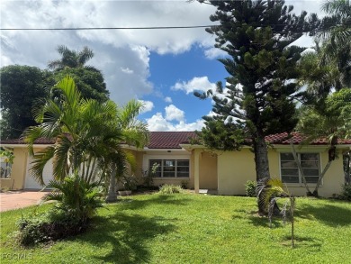 Caloosahatchee River Home For Sale in Fort Myers Florida