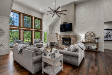 Smith Lake - Custom-built home with 5 beds, 4 baths + bunk room - photo 11
