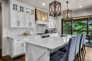 Smith Lake - Custom-built home with 5 beds, 4 baths + bunk room - photo 12