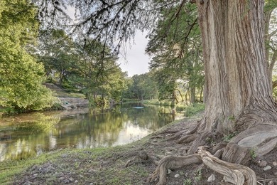 River Road is one of the most sought after areas of historic - photo 3