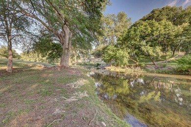 River Road is one of the most sought after areas of historic - photo 8