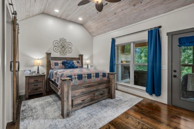 Smith Lake - Custom-built home with 5 beds, 4 baths + bunk room - photo 21