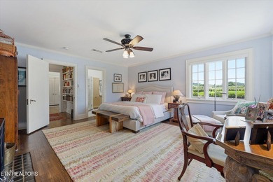 This classic 1928 Tudor Revival estate, within the Kingston Pike - photo 23