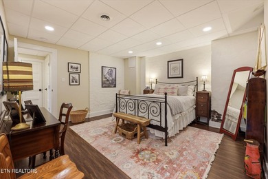 This classic 1928 Tudor Revival estate, within the Kingston Pike - photo 30