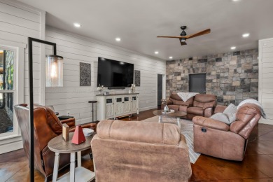 Smith Lake - Custom-built home with 5 beds, 4 baths + bunk room - photo 35