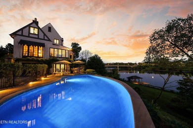 This classic 1928 Tudor Revival estate, within the Kingston Pike - photo 38