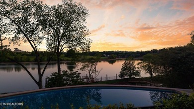 This classic 1928 Tudor Revival estate, within the Kingston Pike - photo 40