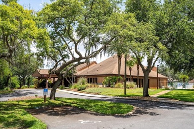 ATTENTION BUYERS! Welcome to this spacious 2-bedroom, 2-bathroom - photo 46