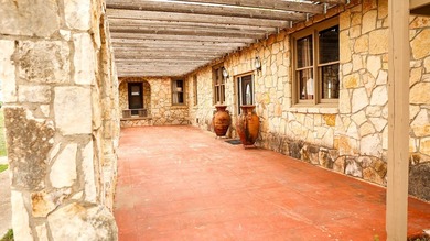 Giddy Up Pardner! This Hill Country Ponderosa embraces you as - photo 15