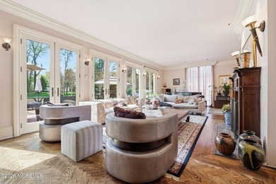 Custom-built luxury estate set on an extraordinary park-like - photo 6