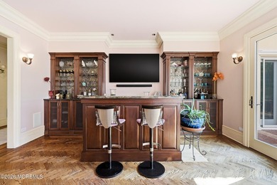 Custom-built luxury estate set on an extraordinary park-like - photo 7